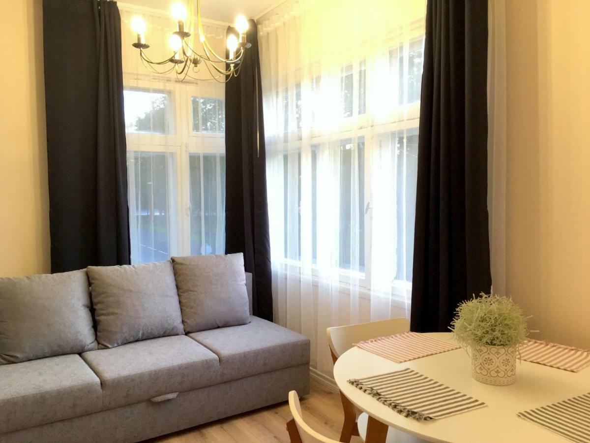 Vanapargi Apartments Pärnu Exteriör bild